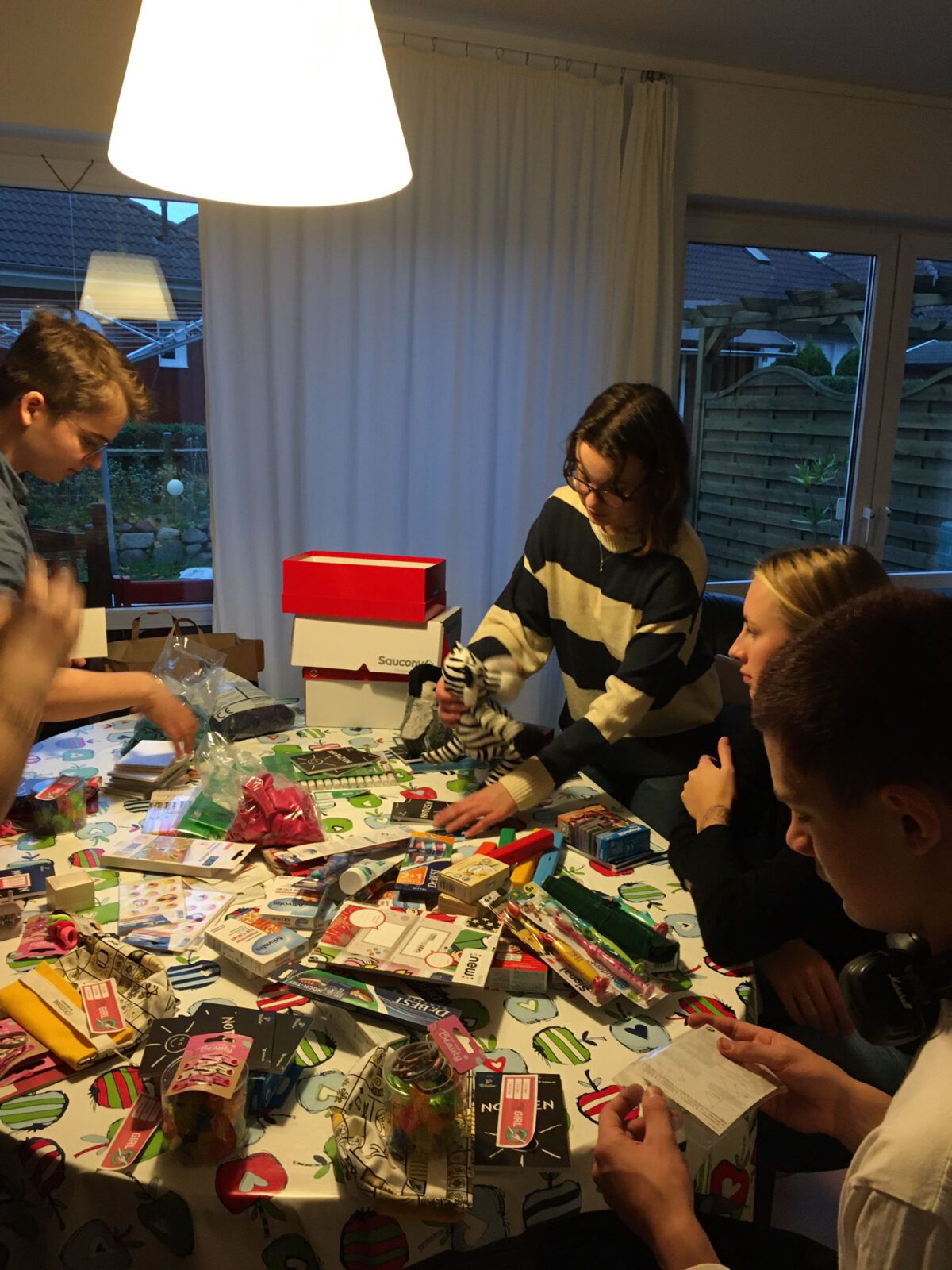 Weihnachten im Schuhkarton - Musikgymnasium Käthe Kollwitz Rostock